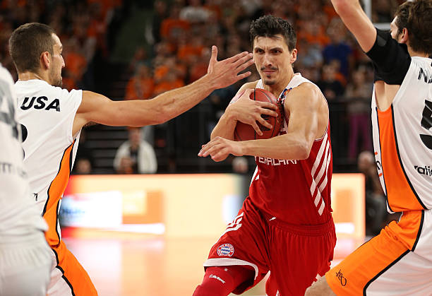 萨里的稳健 萨里的稳健