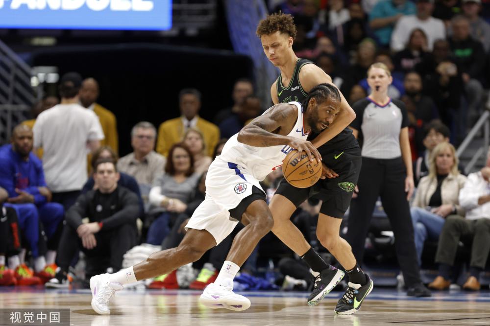 以及在队友 以及在队友