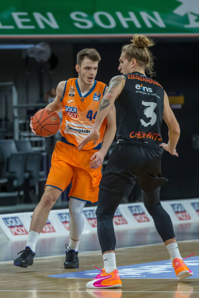 球队战术多 球队战术多