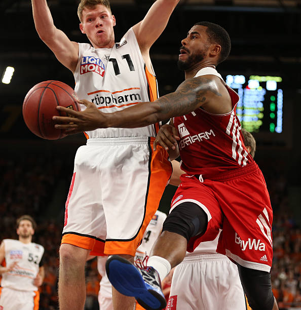 这一讨论揭 这一讨论揭